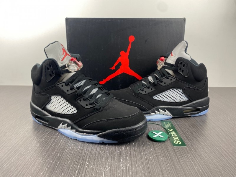 AIR JORDAN 5 OG 'METALLIC' 2016.