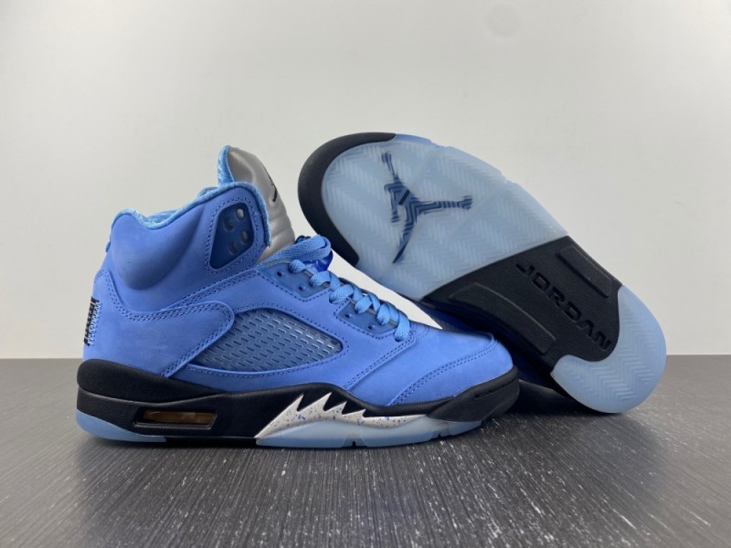 Air Jordan 5 “UNC”