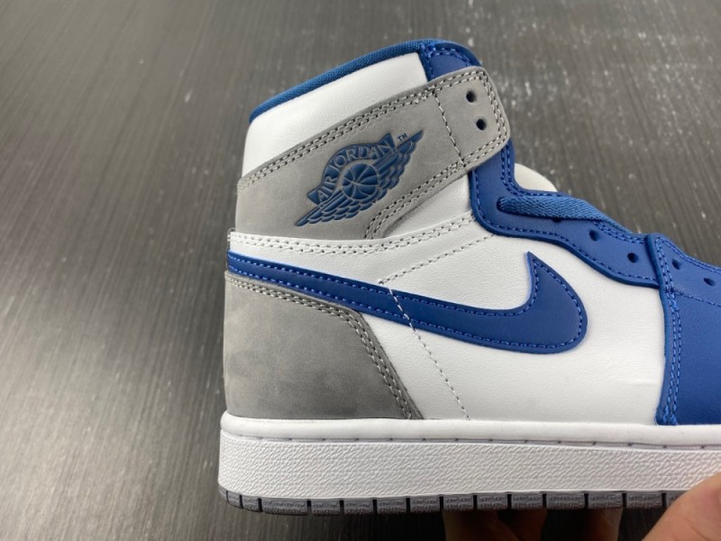 Air Jordan 1 High OG “True Blue” .