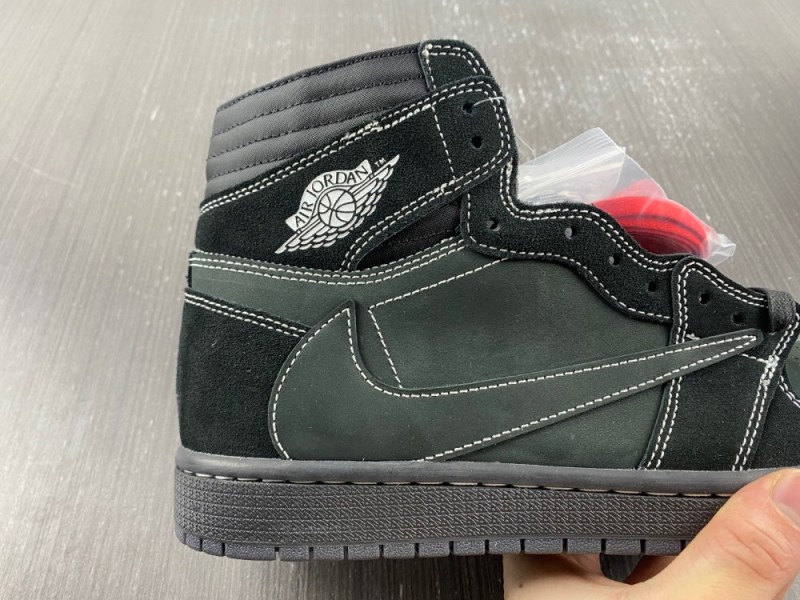 Travis Scott x Air Jordan 1