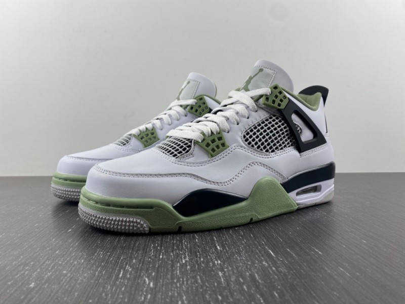 Air Jordan 4 WMNS “Seafoam