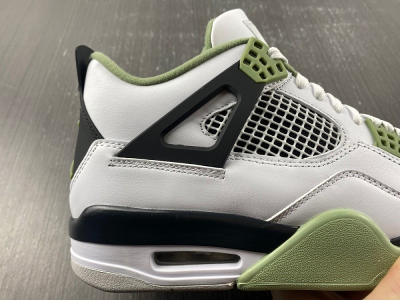 Air Jordan 4 WMNS “Seafoam