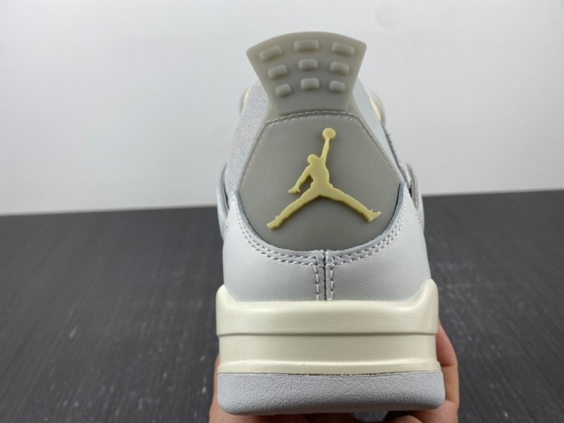 Air Jordan 4 SE Craft “Photon Dust”