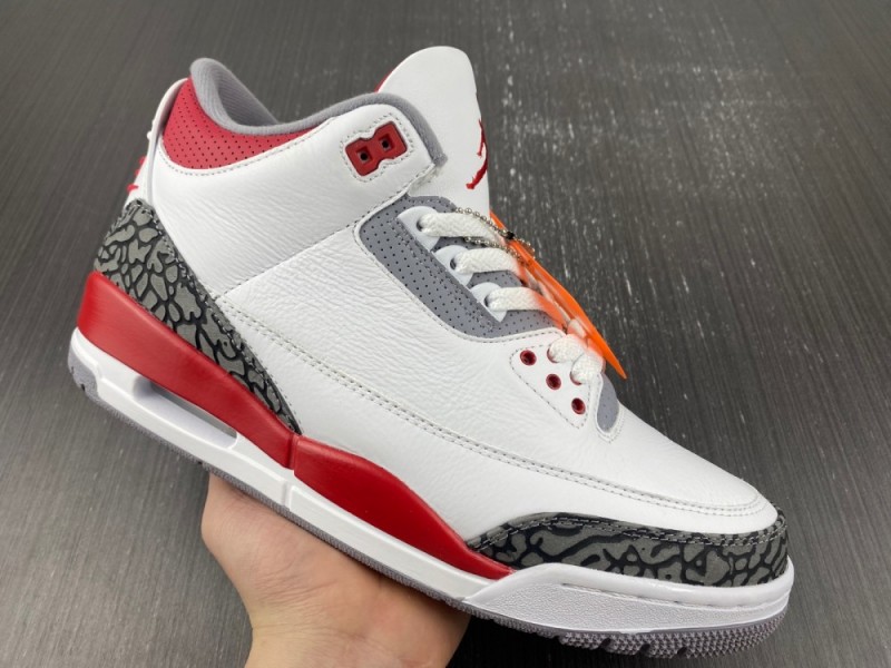 Air Jordan 3 OG “Fire Red”