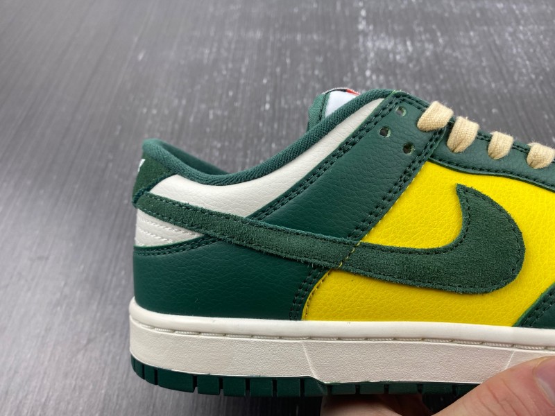 （NIKE）Dunk Low SE