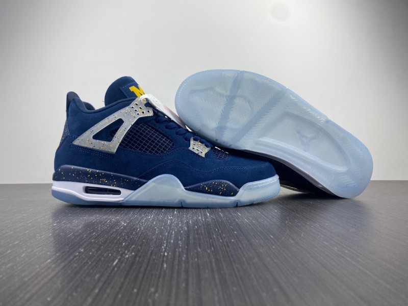 Air Jordan4