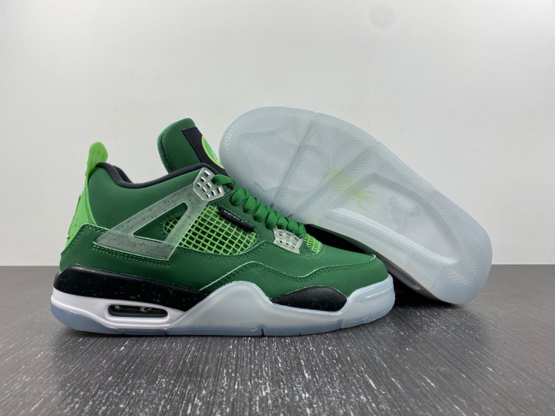 Air Jordan 4 PE