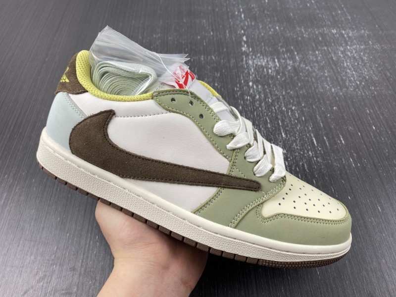 Travis Scott x Air Jordan 1 Low