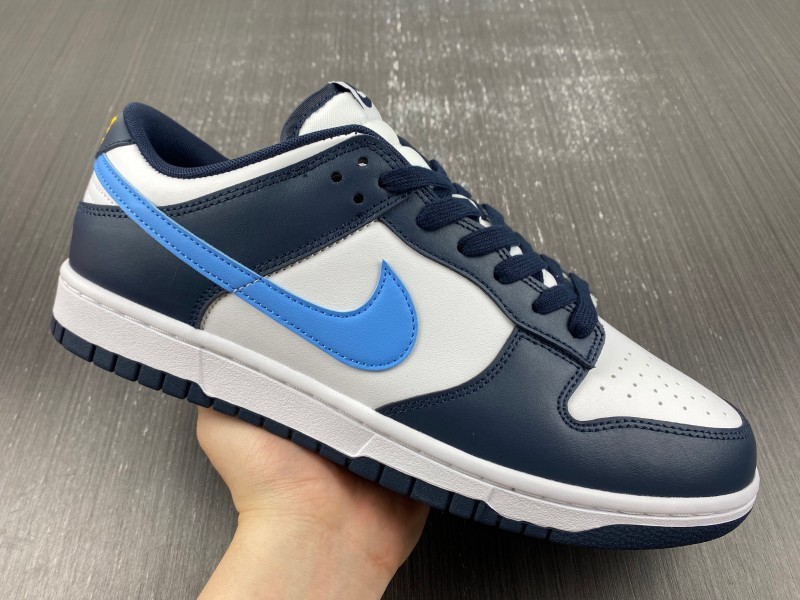 Nike Dunk Low “Midnight Navy