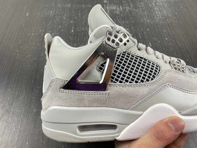 Air Jordan 4 WMNS “Frozen Moments