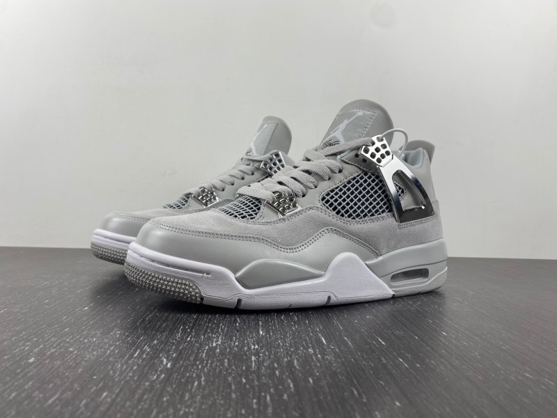 Air Jordan 4 WMNS “Frozen Moments