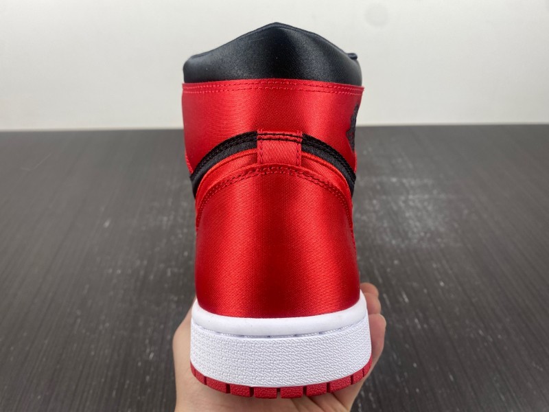 Air Jordan 1 High OG WMNS “Satin Bred