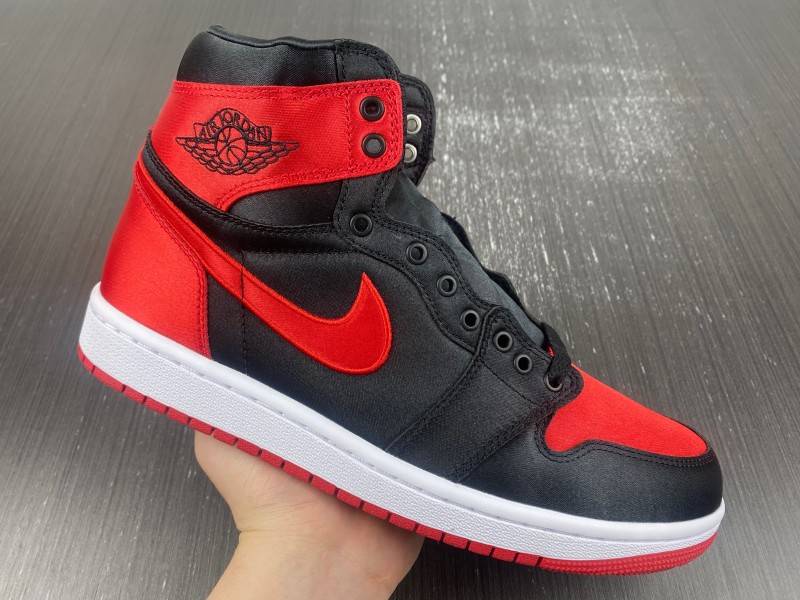 Air Jordan 1 High OG WMNS “Satin Bred