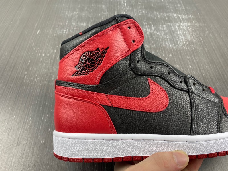 Air Jordan 1 Retro High 'Banned' 2011