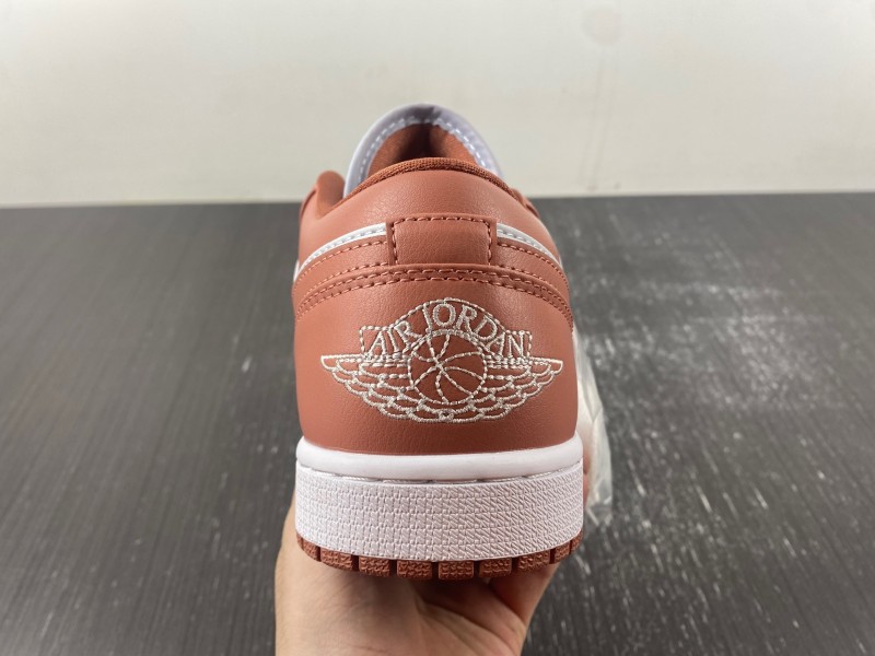 AIR JORDAN 1 LOW