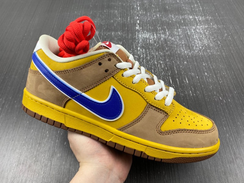 NIKE Dunk Low ” Newcastle Brown Ale