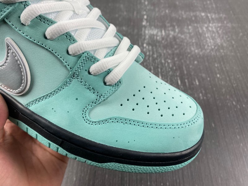 Concepts x TIFFANY CO. x Nike SB Dunk Low