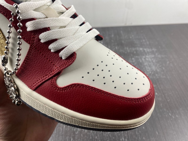 Air Jordan 1 Low OG “Year of the Dragon。