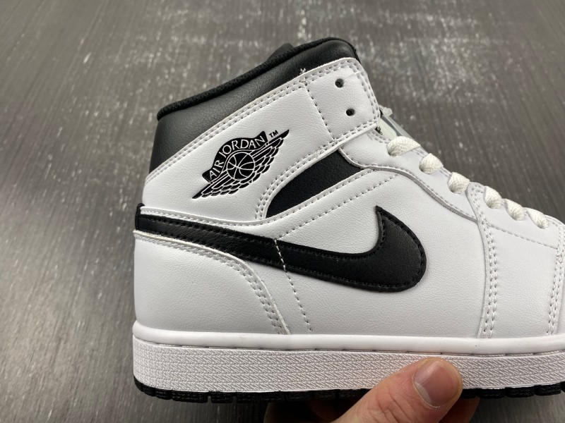 Air Jordan 1 Mid