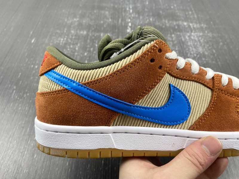 Nike SB Dunk Low Pro SB