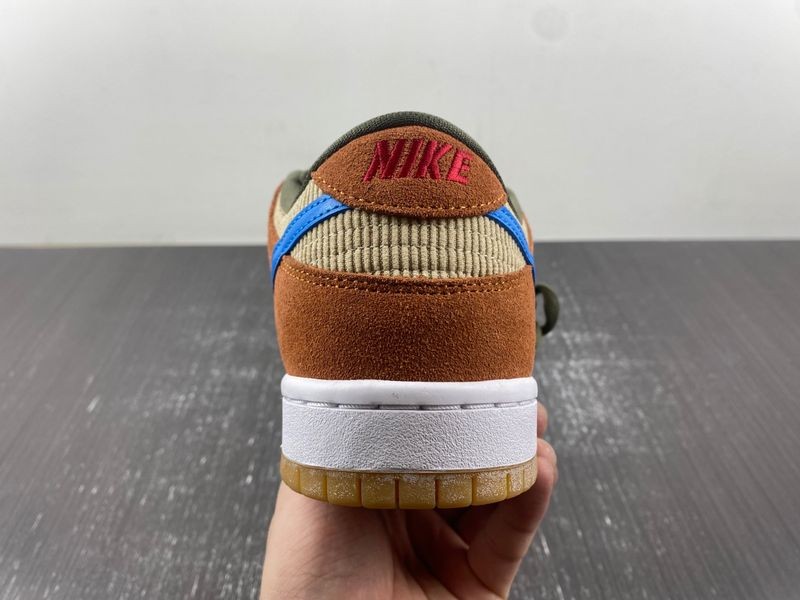 Nike SB Dunk Low Pro SB