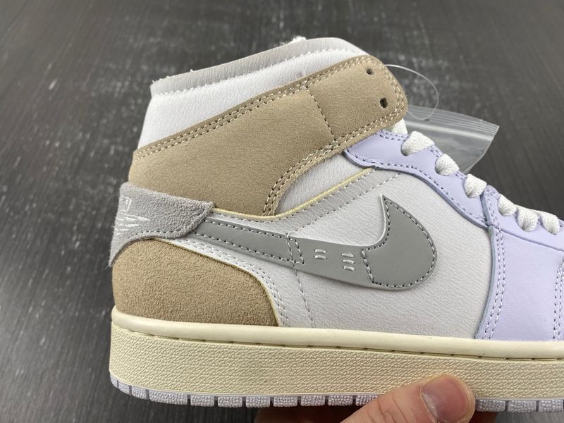 Air Jordan 1 Mid SE Craft