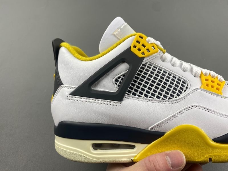 Air Jordan 4 “Vivid Sulfur