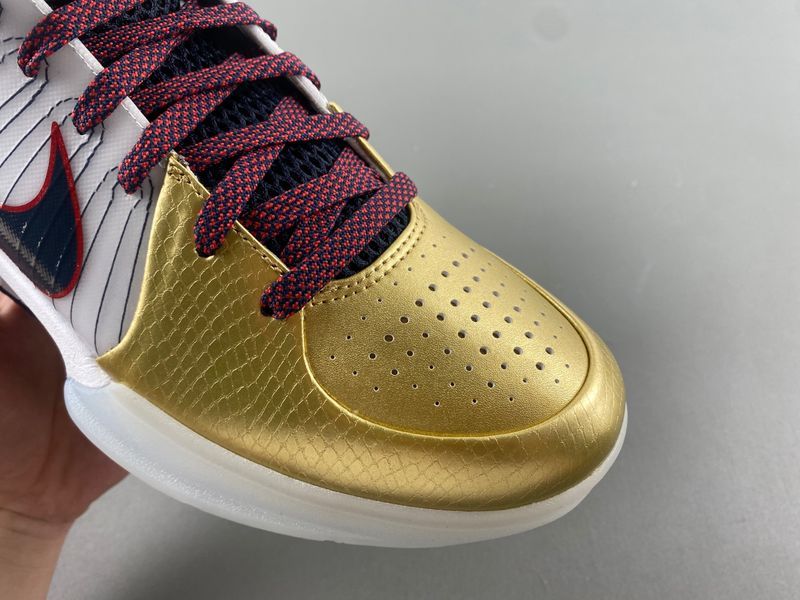 Nike Kobe 4 Protro “Gold Medal