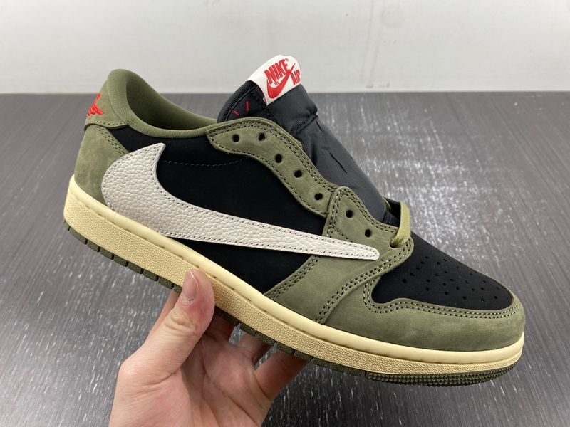 Travis Scott x Air Jordan 1 Low OG