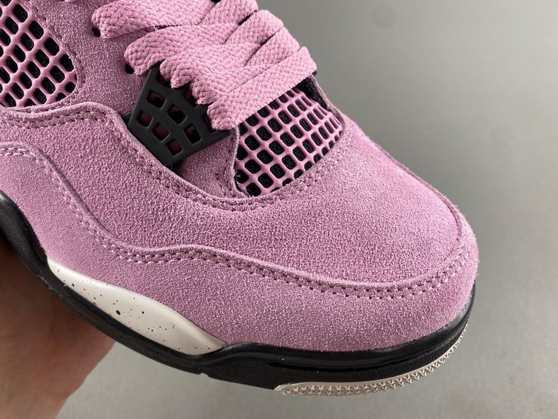 Air Jordan 4 WMNS “Orchid”