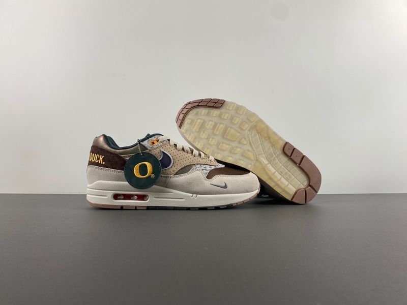 Nike Air Max 1 '87 Luxe University of Oregon PE 2024