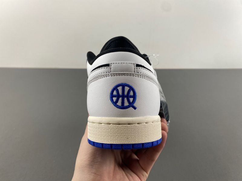 Air Jordan 1 Low R