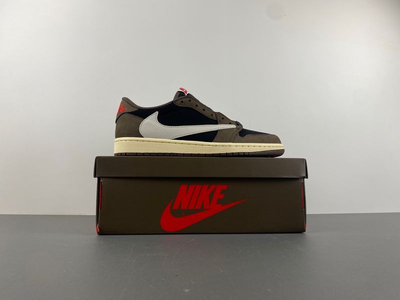 Travis Scott x Air Jordan 1 Low