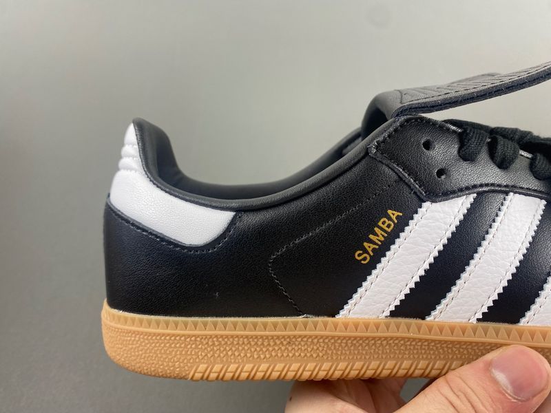 adidas Samba LT