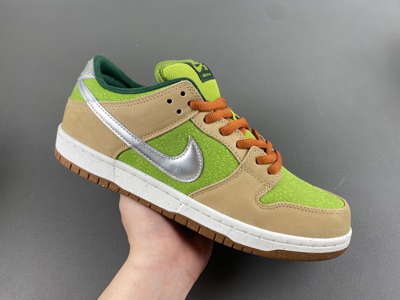 Nike SB Dunk Low “Escargot”