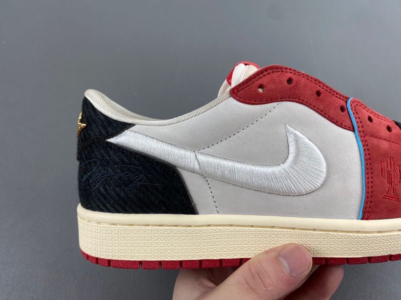 Trophy Room x Air Jordan 1 Low OG “Rookie Card: Home