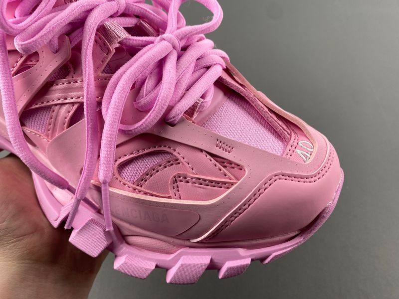 BALENCIAGA Runner、Demna