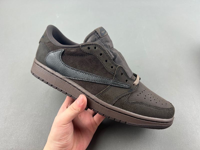 Travis Scott x Air Jordan 1 Low OG