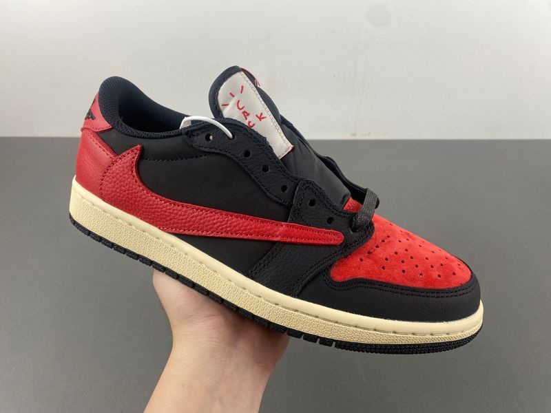 Travis Scott x Air Jordan 1 Low OG