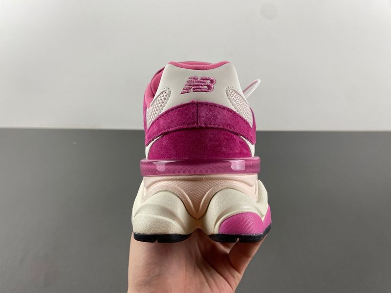 9060 'Fuchsia Pink' New Balance / sneakers