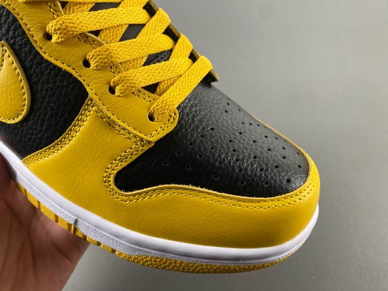 Nike Dunk High “Wu-Tang Clan