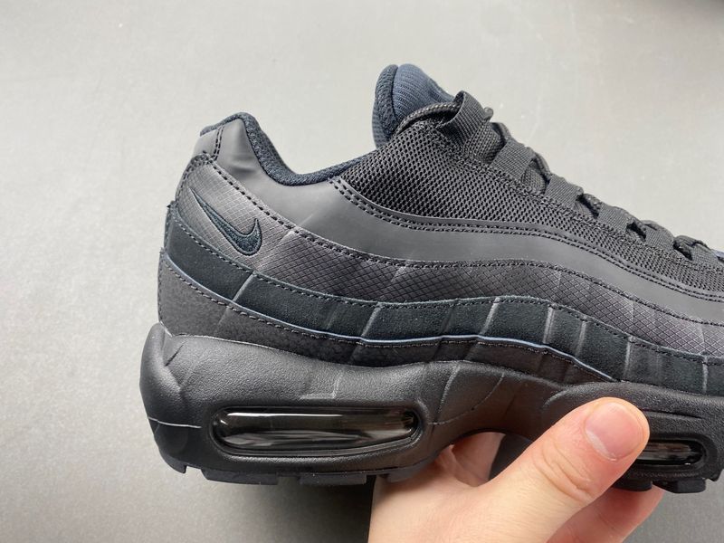 Air Max 95 Essential 'Triple Black'