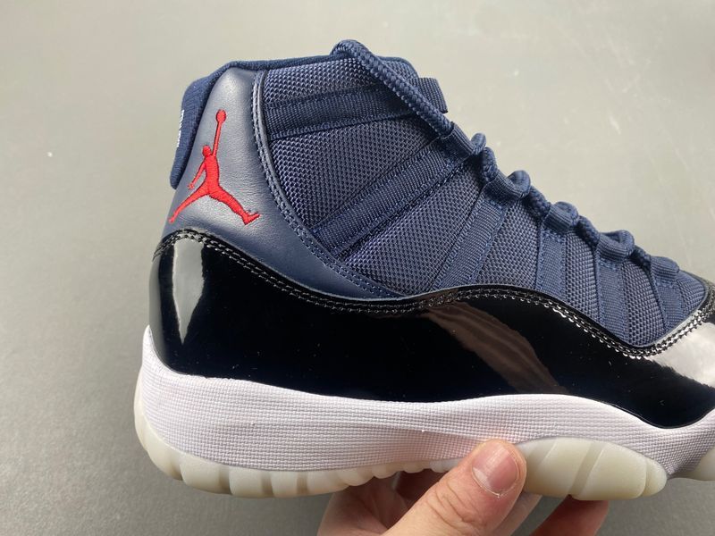 Air Jordan 11