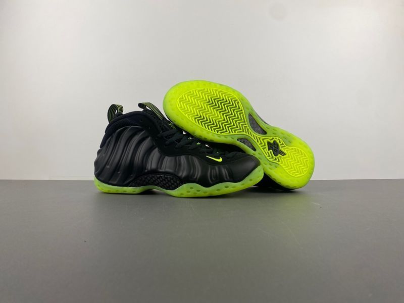 Nike Air Foamposite One “Volt