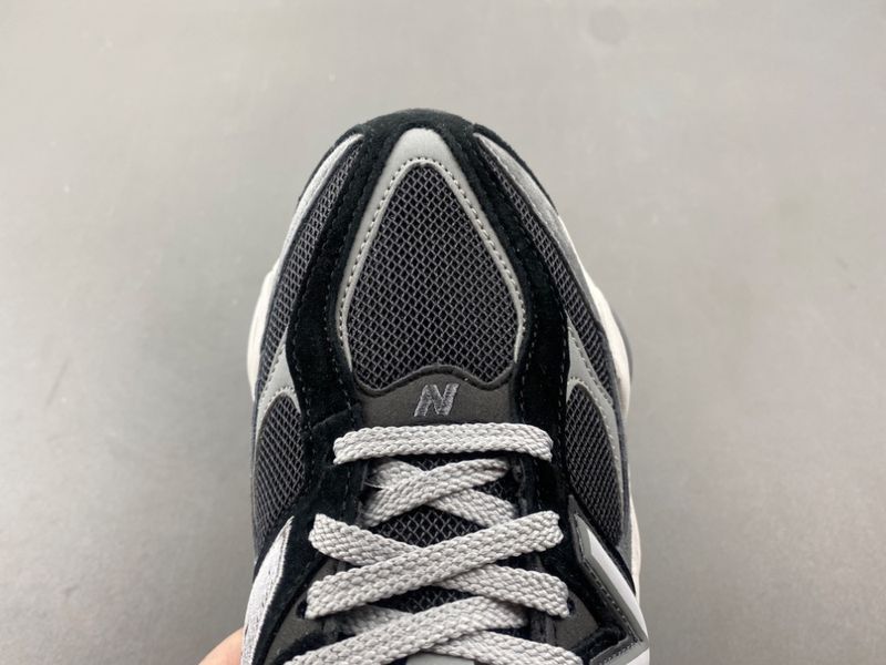 New Balance U9060ZGA