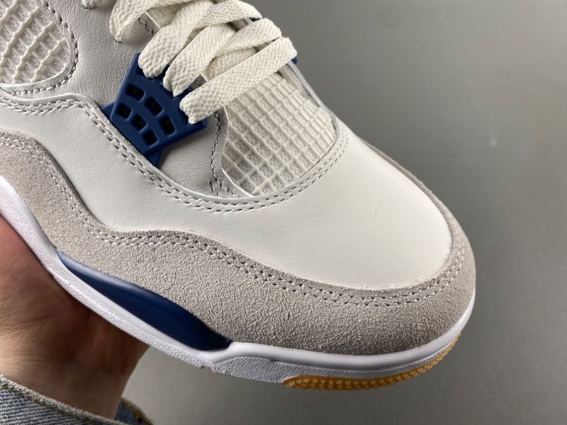 LJR  Batch   Nike SB x Air Jordan 4 “Navy” 2025