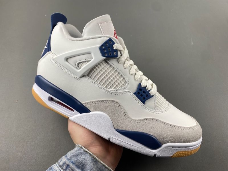 LJR  Batch   Nike SB x Air Jordan 4 “Navy” 2025