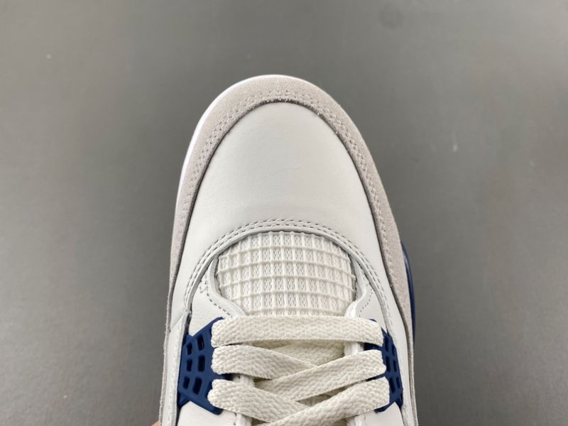 LJR  Batch   Nike SB x Air Jordan 4 “Navy” 2025