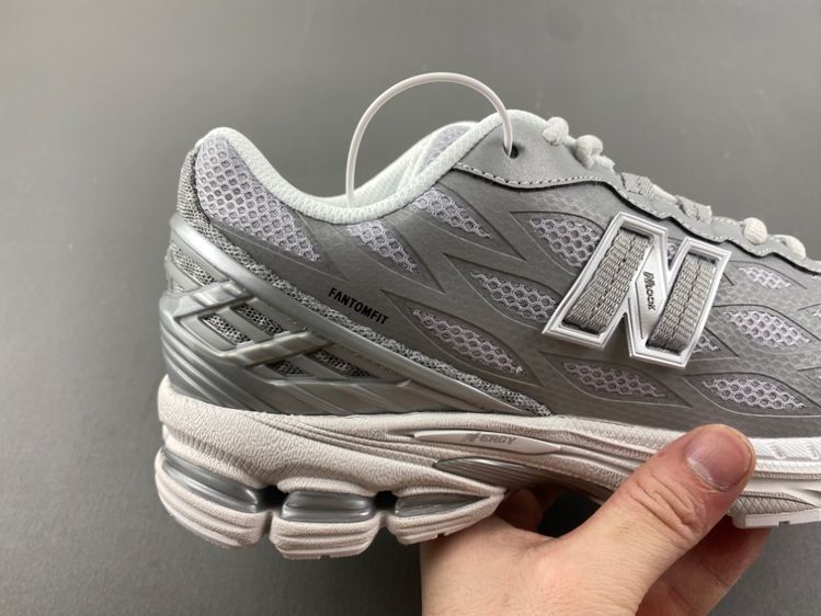 New Balance 1906