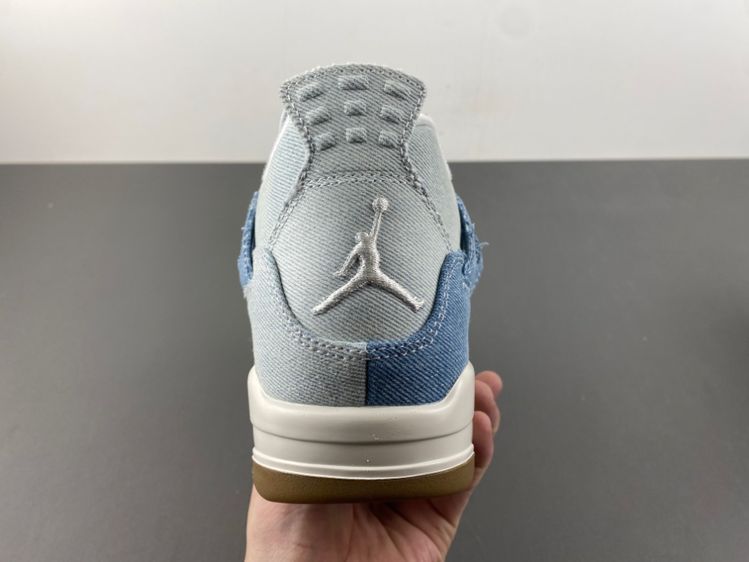 Air Jordan 4 Denim "Worn Blue”小 Levis